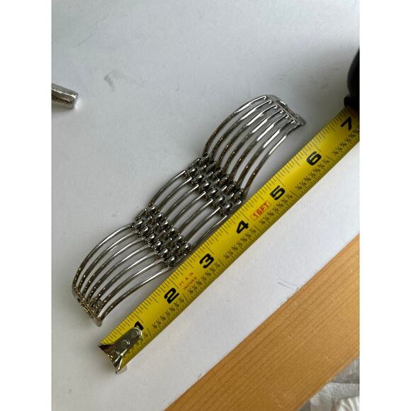 Elegant Silver Bracelet for Women - Picture 9 of 10